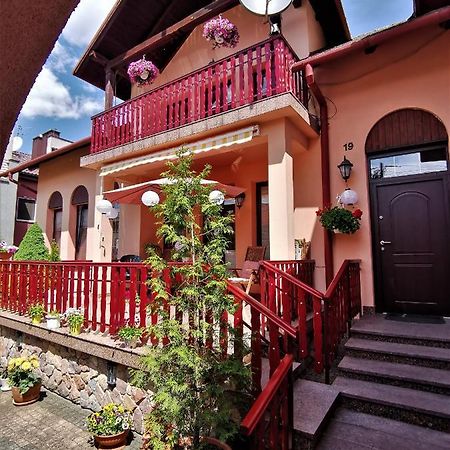 Bed and Breakfast Dom Pod Tujami Krakau Exterior foto