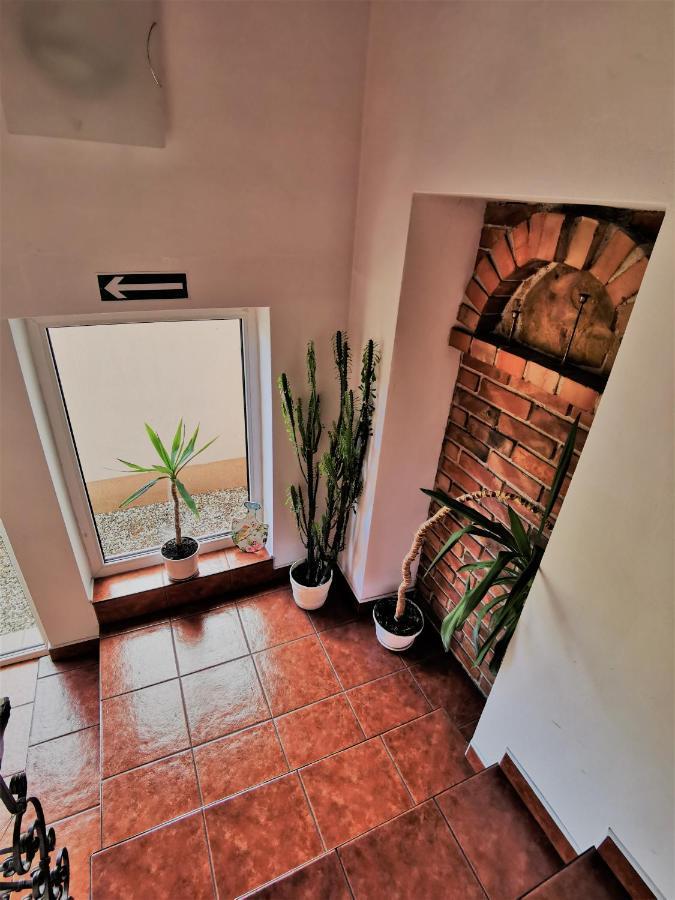Bed and Breakfast Dom Pod Tujami Krakau Exterior foto