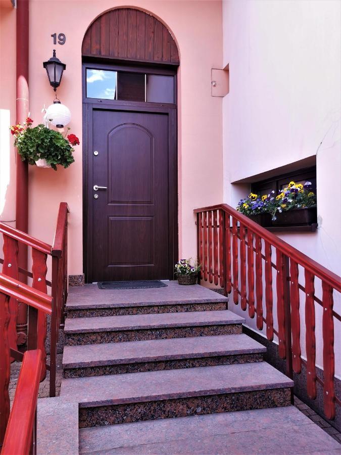 Bed and Breakfast Dom Pod Tujami Krakau Exterior foto
