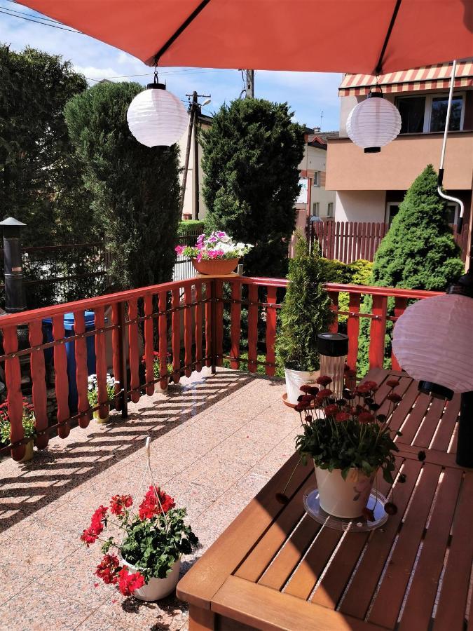 Bed and Breakfast Dom Pod Tujami Krakau Exterior foto