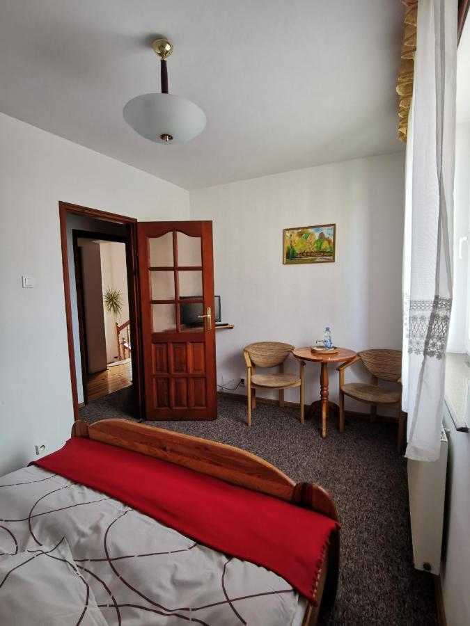 Bed and Breakfast Dom Pod Tujami Krakau Exterior foto