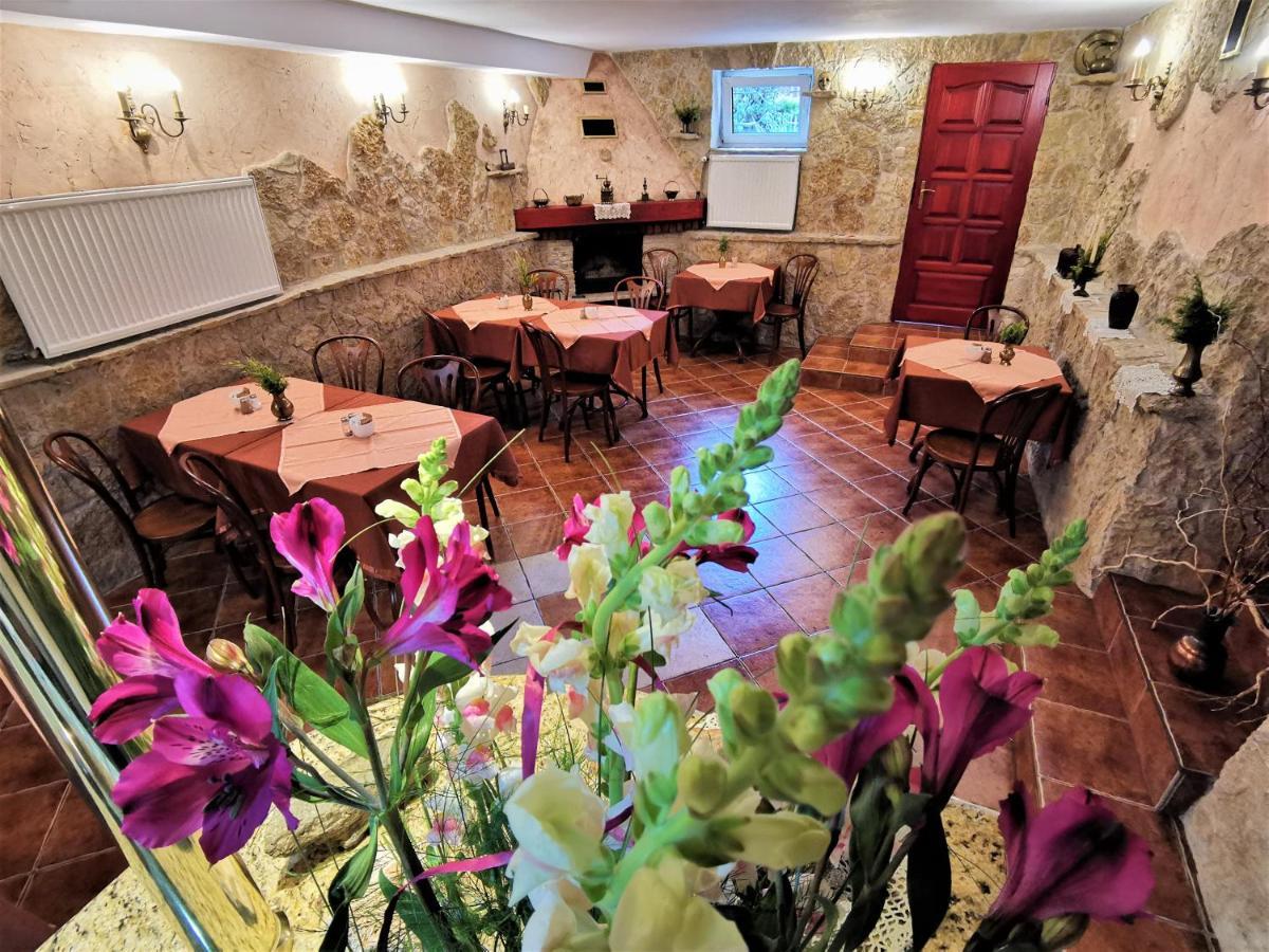 Bed and Breakfast Dom Pod Tujami Krakau Exterior foto